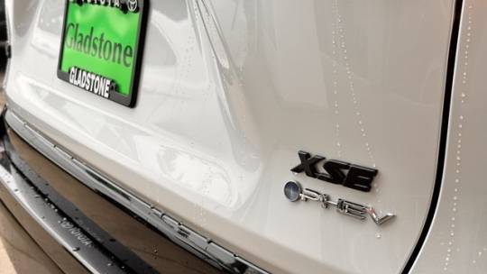 2025 Toyota RAV4 Plug-In Hybrid JTMEB3FV9SD249168