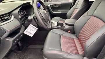 2025 Toyota RAV4 Plug-In Hybrid JTMEB3FV9SD249168