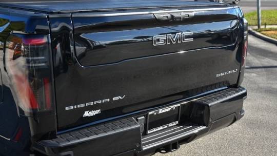 2025 GMC Sierra EV 1GT10MED8SU403663