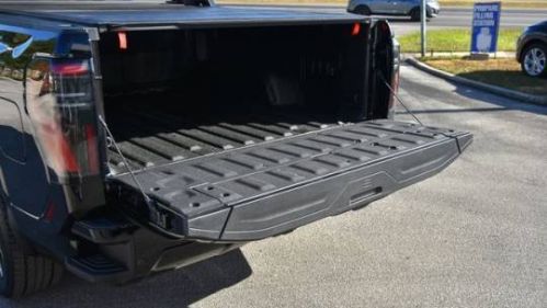 2025 GMC Sierra EV 1GT10MED8SU403663