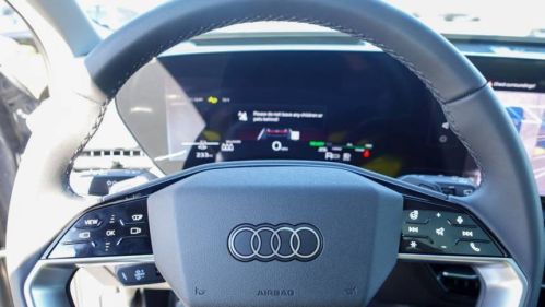 2025 Audi Q6 e-tron WA124BGF6SA007173