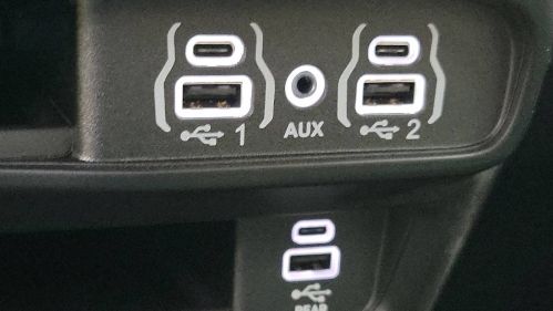2025 Chrysler Pacifica 2C4RC1S72SR521521