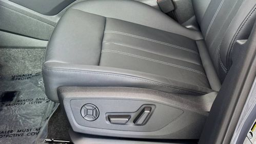 2025 Audi Q6 e-tron WA112BGF9SA025054