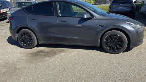 2022 Tesla Model Y 7SAYGDEE2NF386362