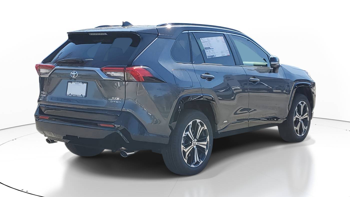 2025 Toyota RAV4 Plug-In Hybrid JTMEB3FV2SD247052
