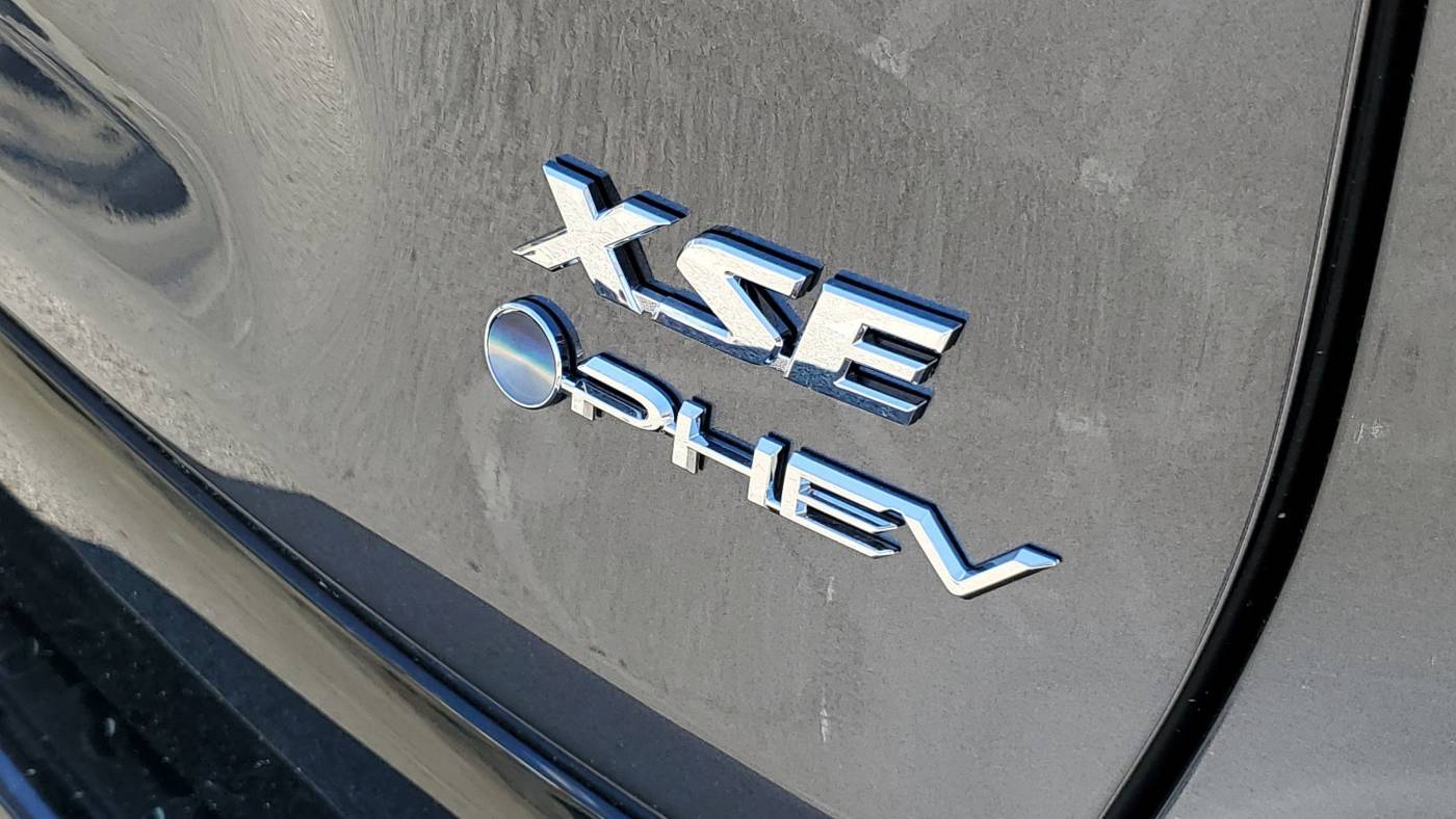 2025 Toyota RAV4 Plug-In Hybrid JTMEB3FV2SD247052