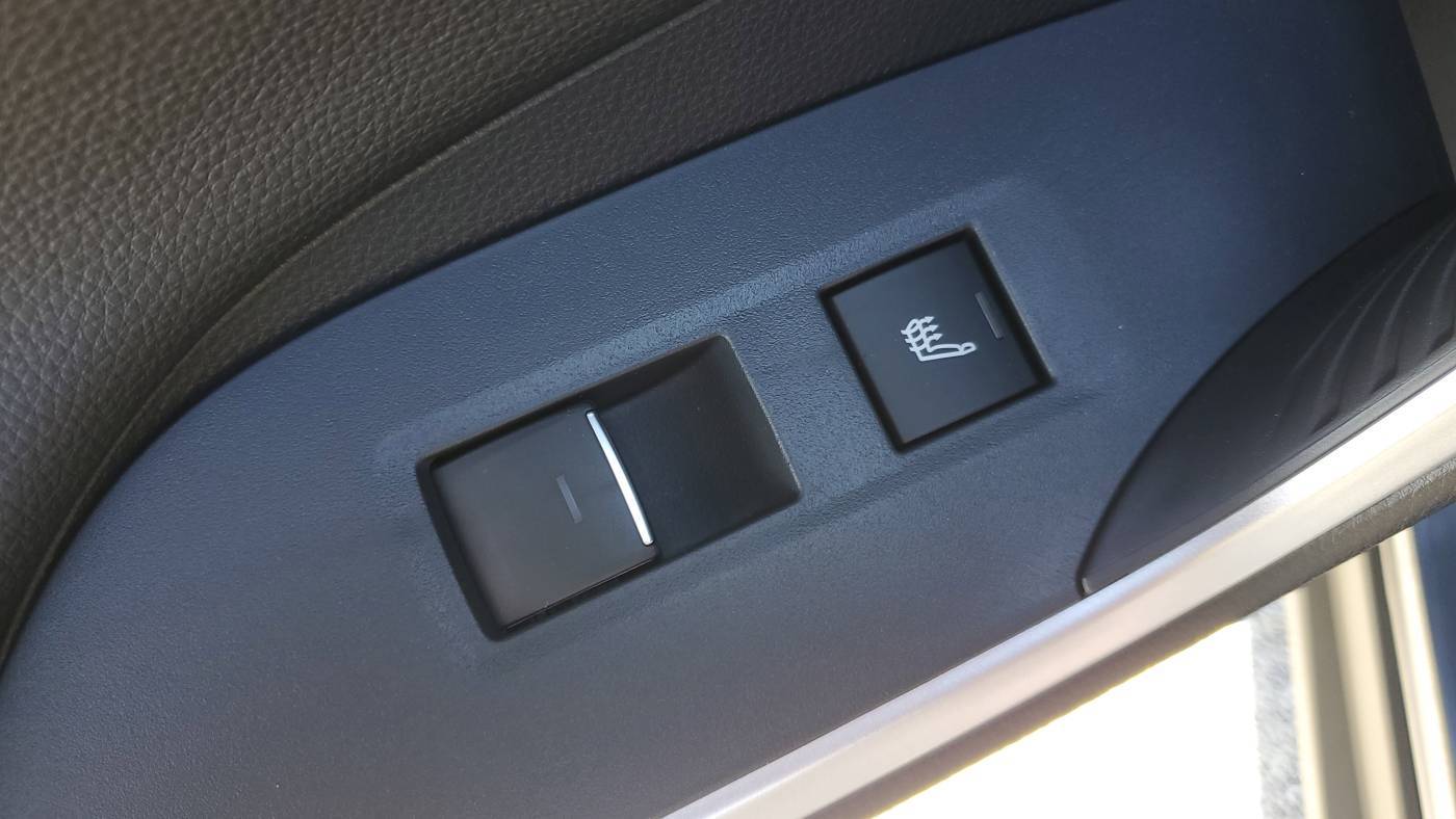 2025 Toyota RAV4 Plug-In Hybrid JTMEB3FV2SD247052