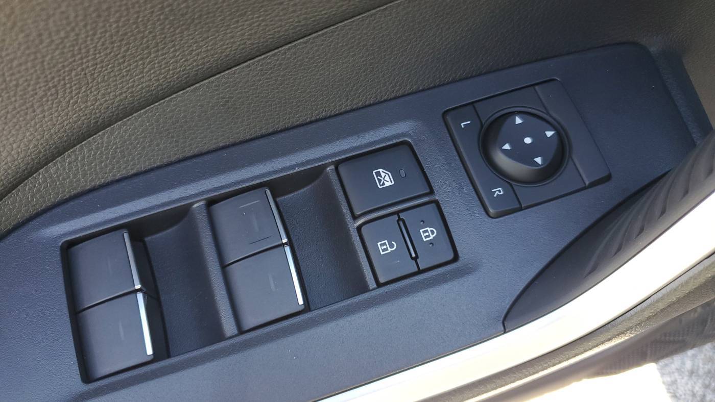 2025 Toyota RAV4 Plug-In Hybrid JTMEB3FV2SD247052