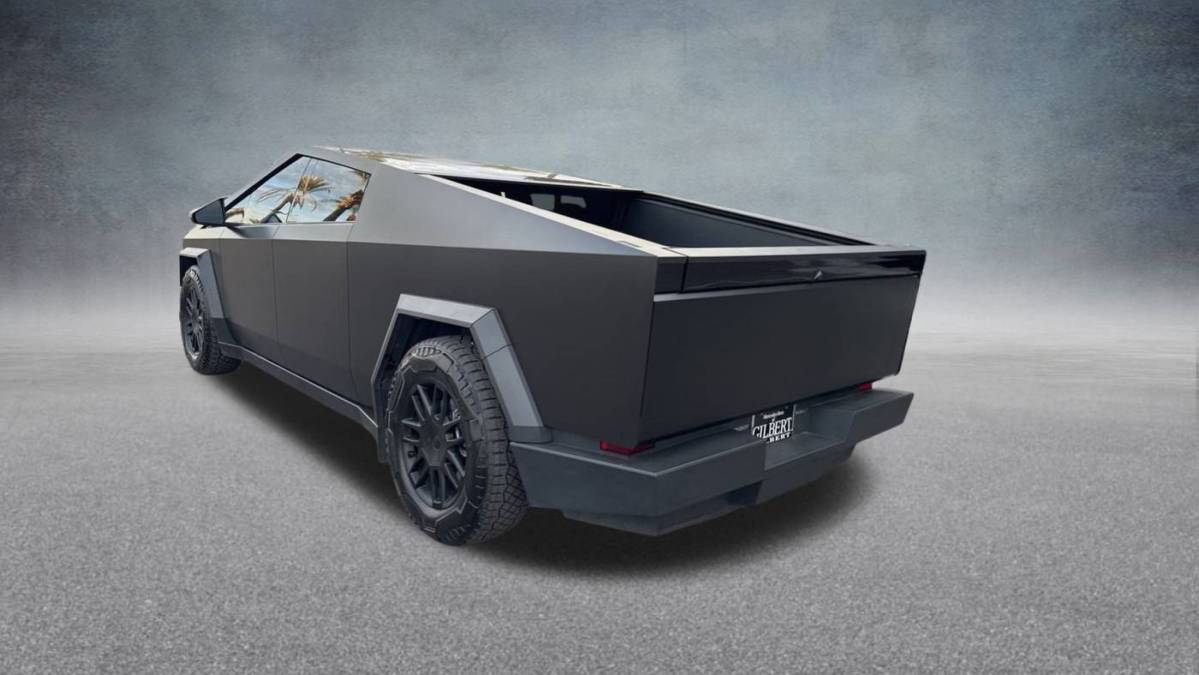 2024 Tesla Cybertruck - Images - 3