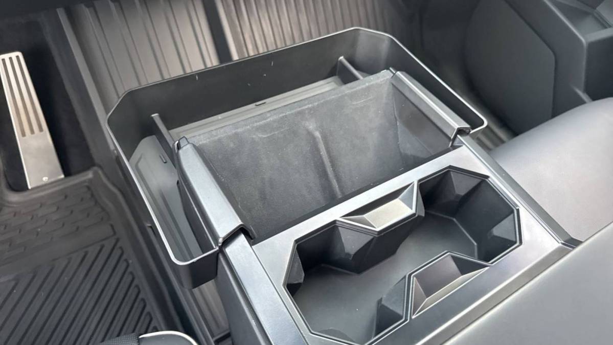 2024 Tesla Cybertruck - Images - 24