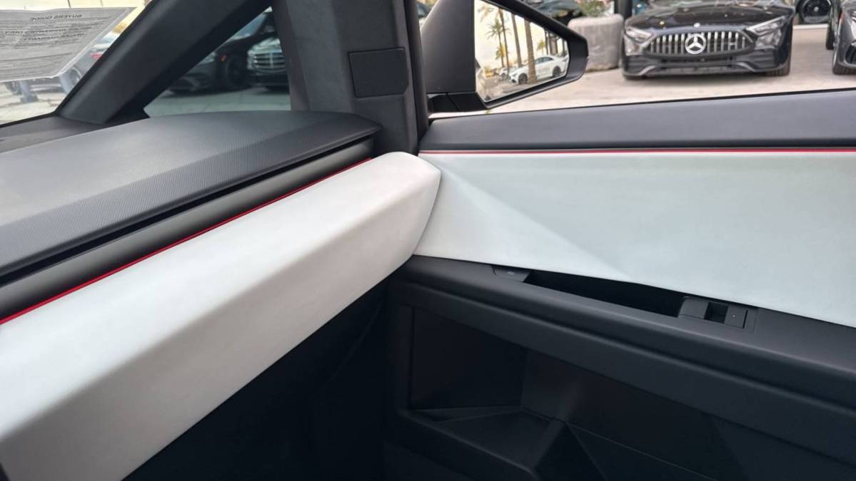 2024 Tesla Cybertruck - Images - 25