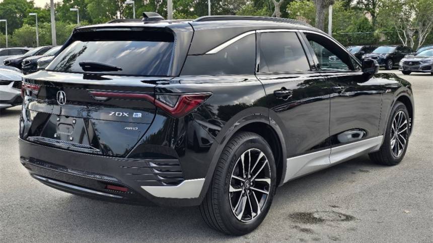 2024 Acura ZDX 4W5KHNRL7RZ510577