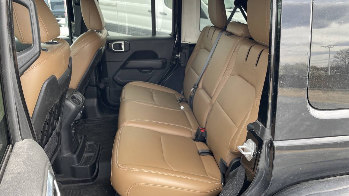 2021 Jeep Wrangler 1C4JJXR68MW822114