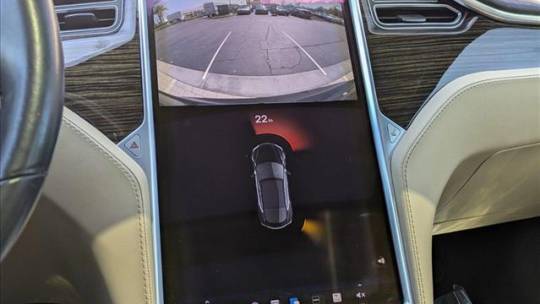 2015 Tesla Model S 5YJSA1H22FFP76240