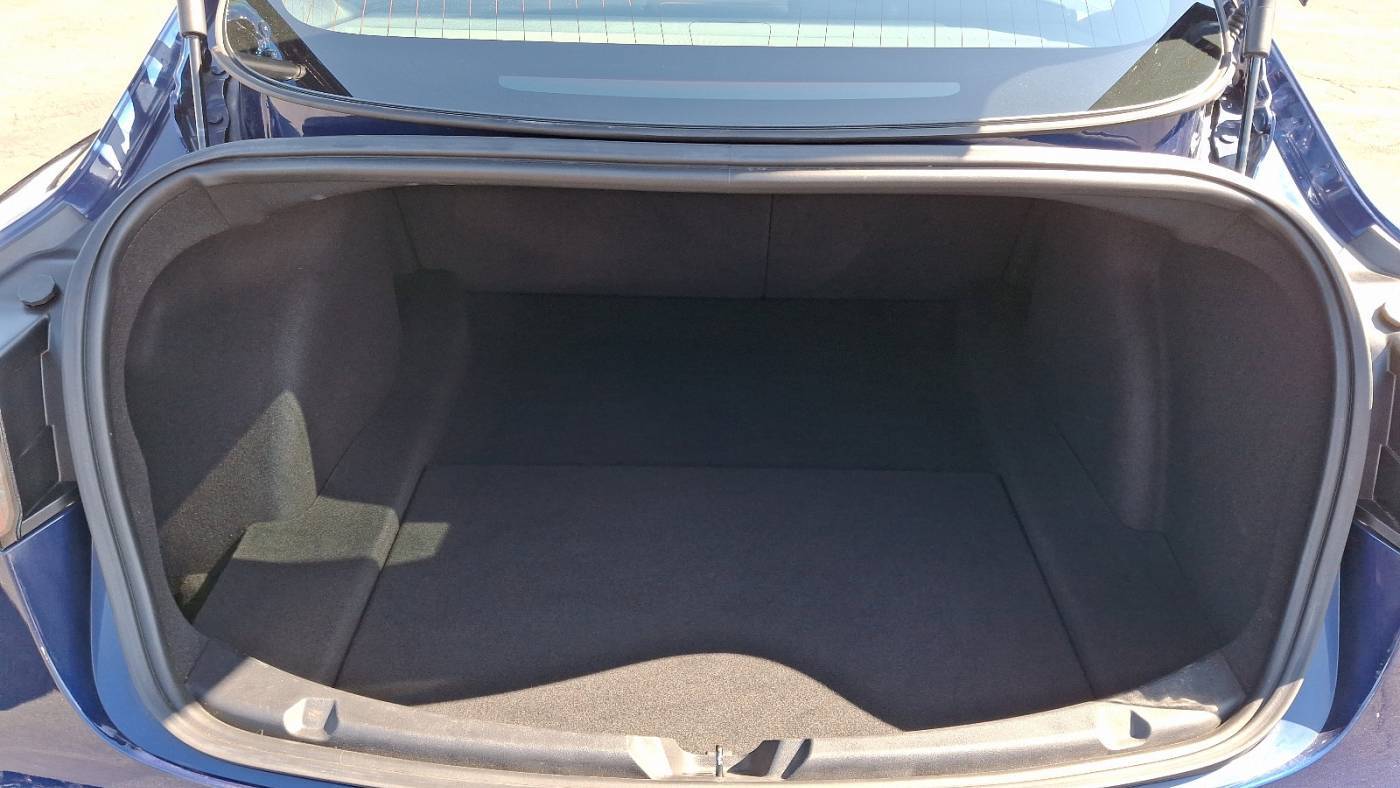2018 Tesla Model 3 5YJ3E1EA5JF118294