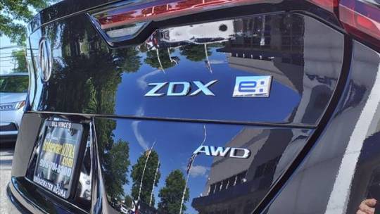 2024 Acura ZDX 4W5KHNRLXRZ501193