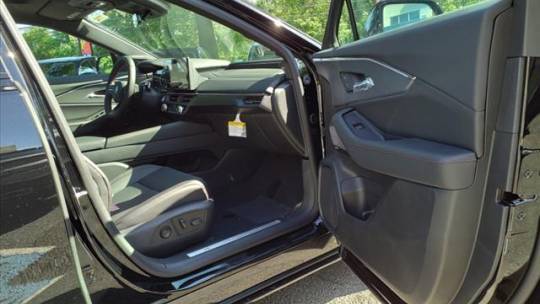 2024 Acura ZDX 4W5KHNRLXRZ501193