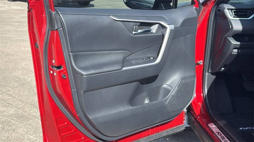 2025 Toyota RAV4 Plug-In Hybrid JTMCB3FV8SD246463