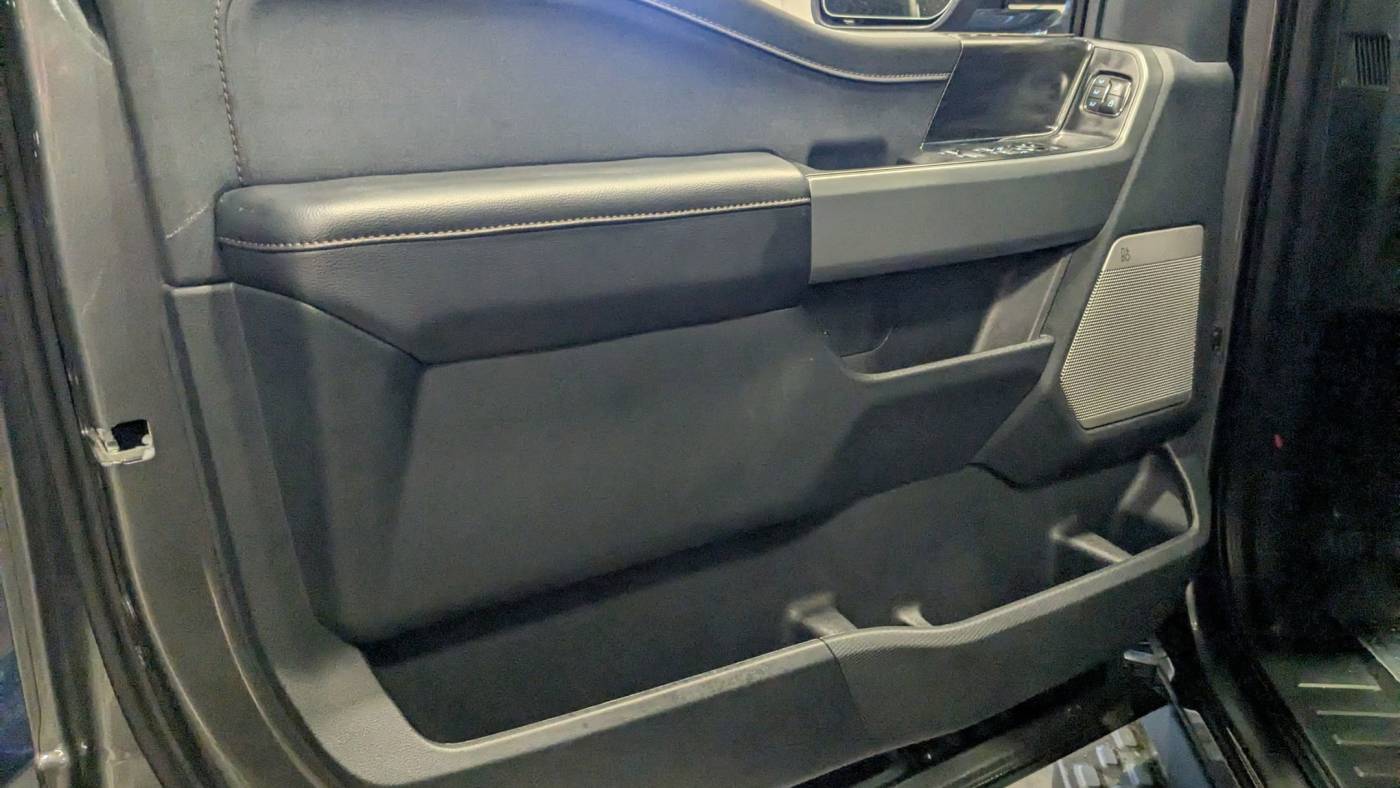 2025 Ford F-150 Lightning 1FT6W5L75SWG02360