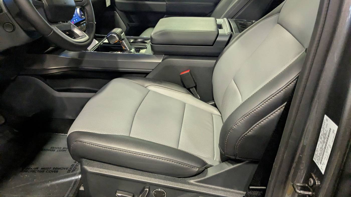 2025 Ford F-150 Lightning 1FT6W5L75SWG02360