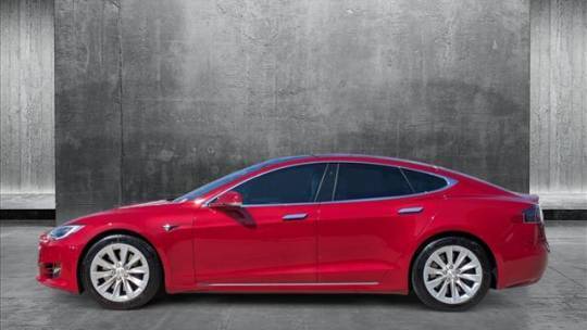 2017 Tesla Model S - Images - 9