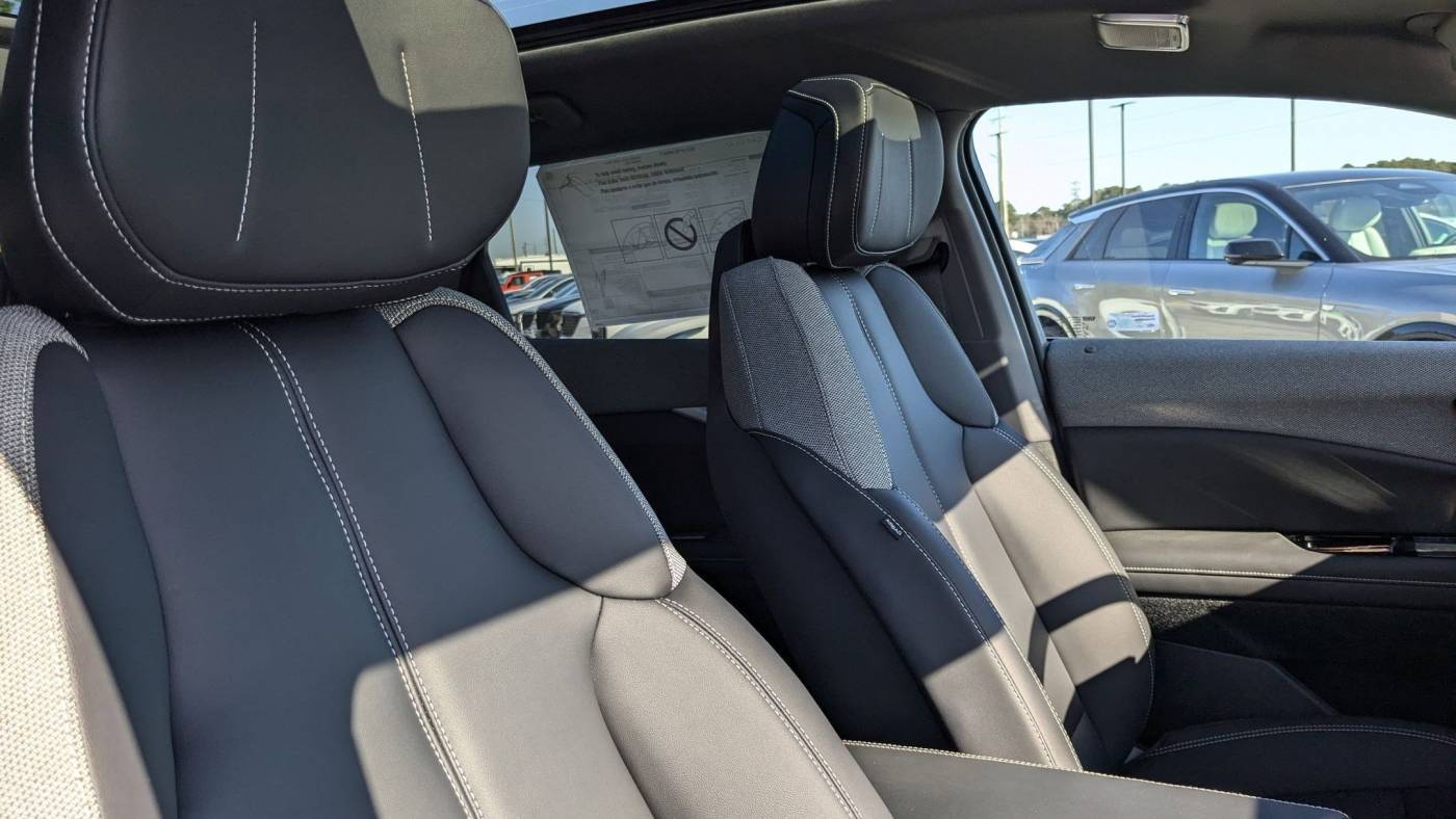 2025 Cadillac OPTIQ 3GYK3EMRXSS165081