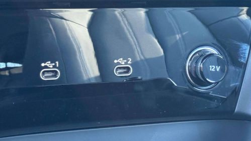 2025 Audi Q6 e-tron WA124BGF7SA028372