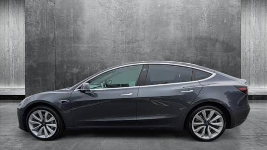 2018 Tesla Model 3 5YJ3E1EA8JF009568