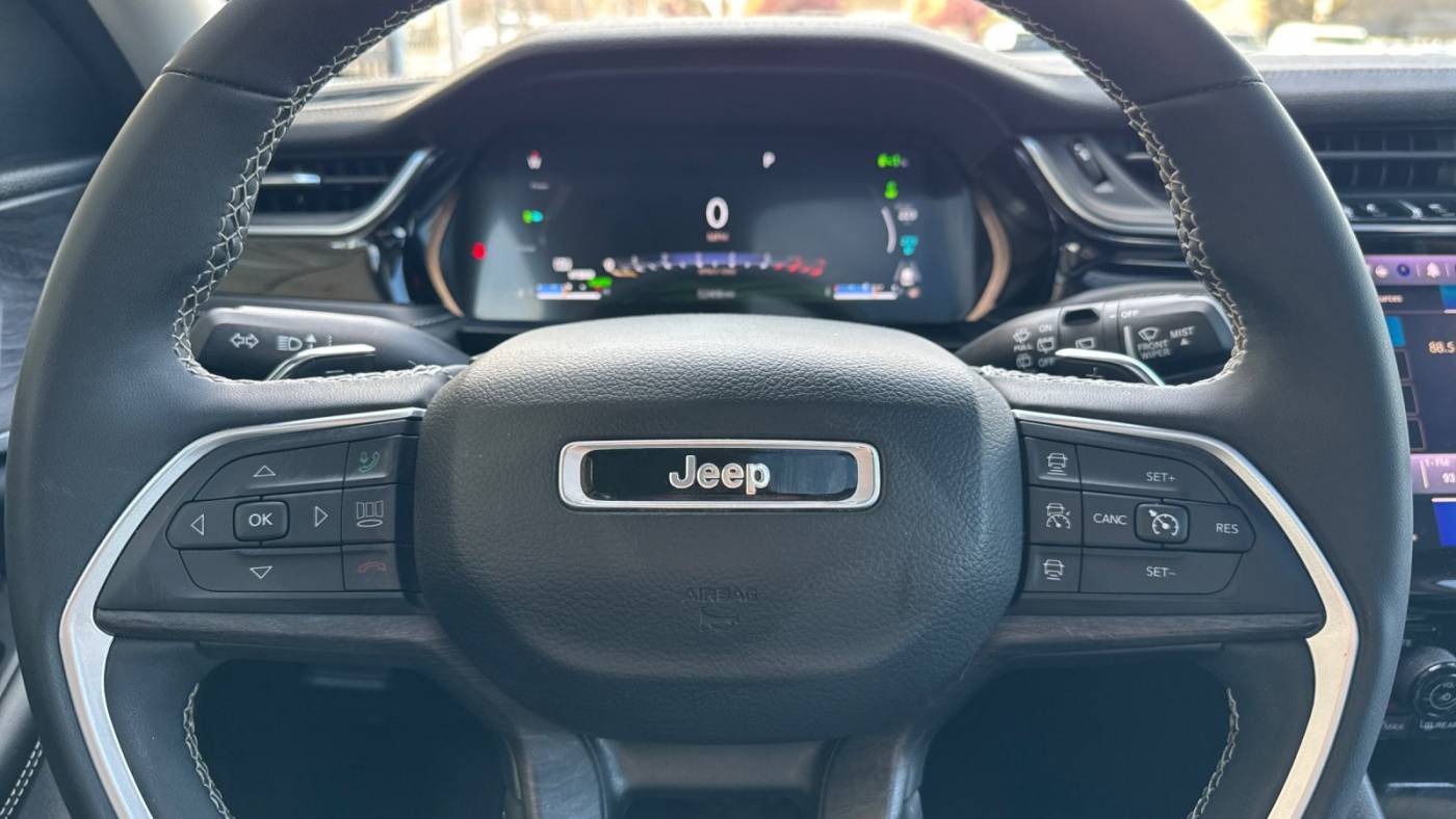 2023 Jeep Grand Cherokee 1C4RJYB65PC628617