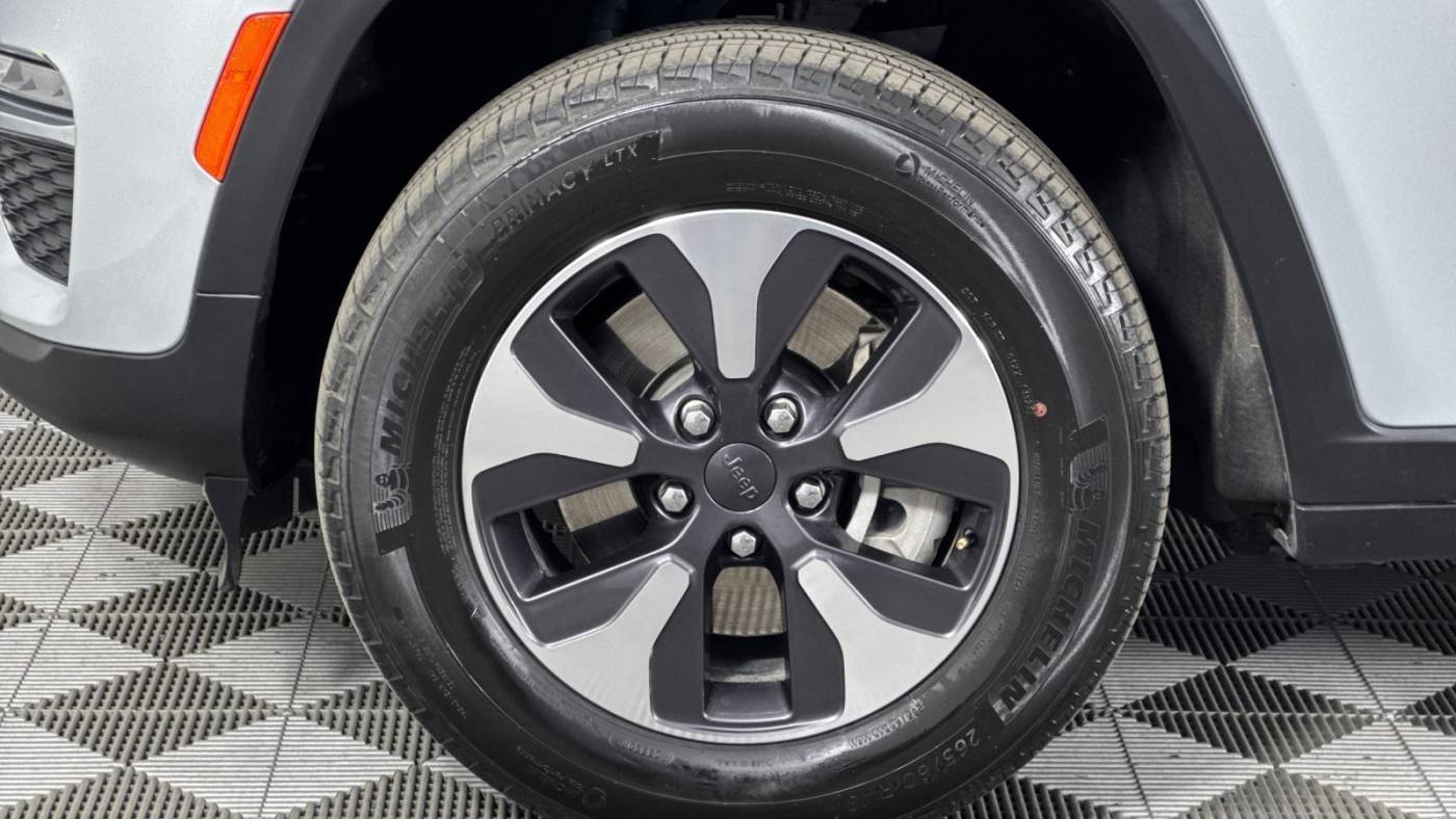 2023 Jeep Grand Cherokee 1C4RJYB65PC628617