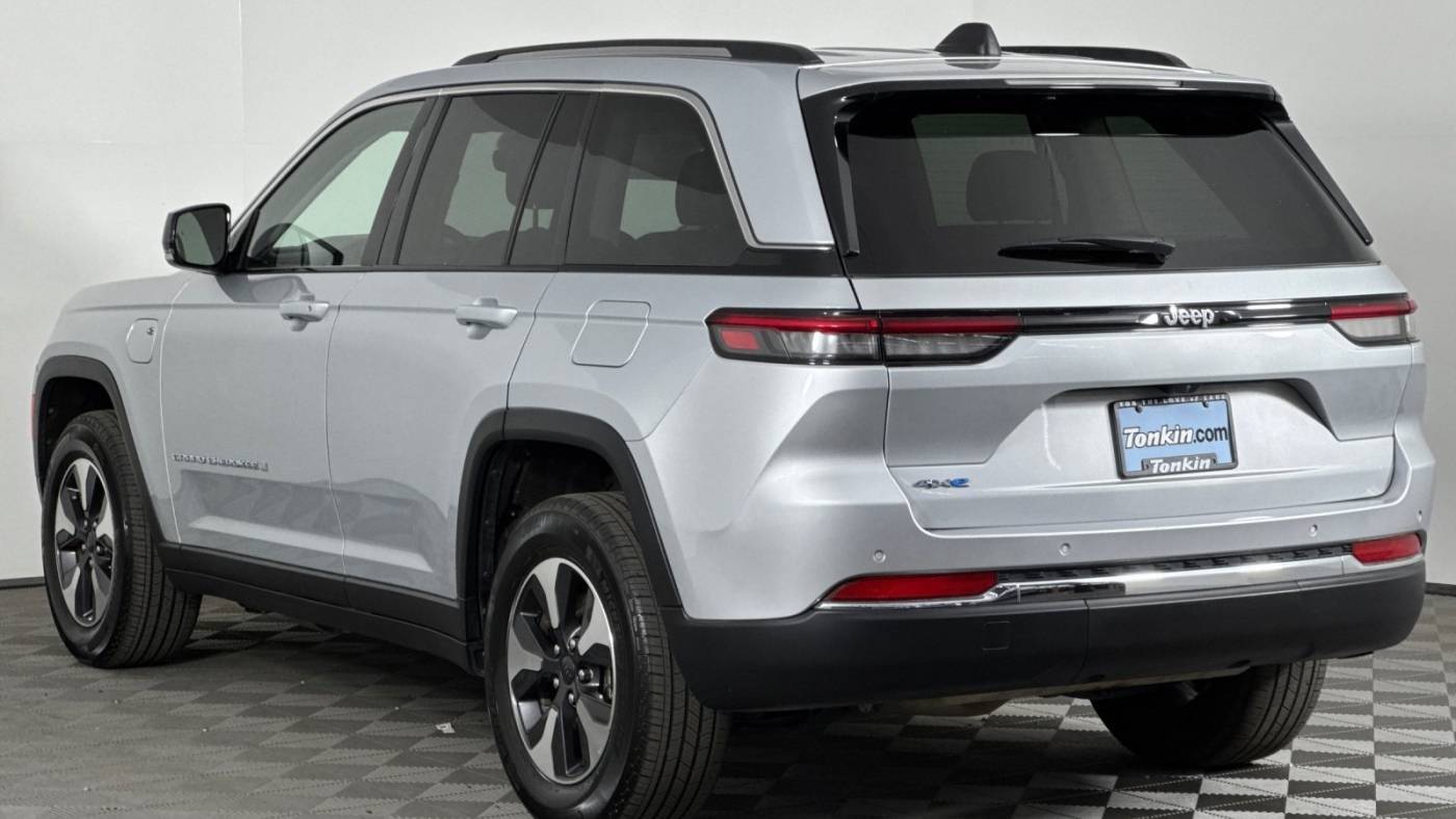 2023 Jeep Grand Cherokee 1C4RJYB65PC628617
