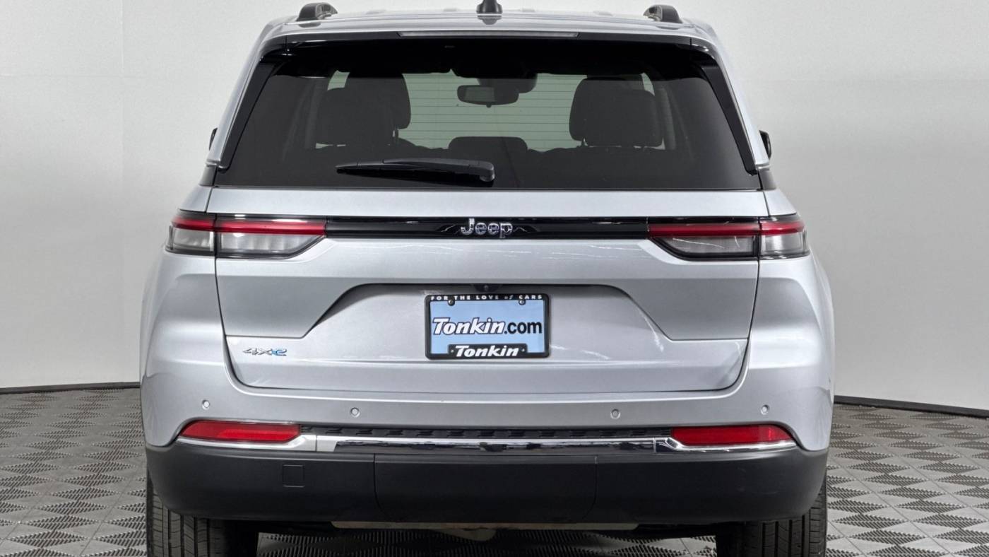 2023 Jeep Grand Cherokee 1C4RJYB65PC628617