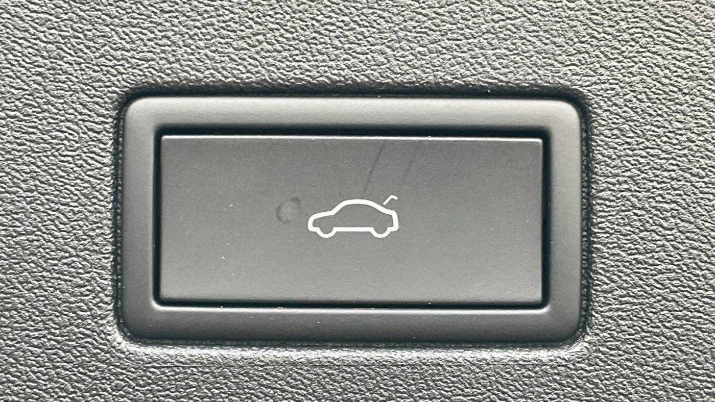 2025 Volkswagen ID.4 1V25MPE85SC002358