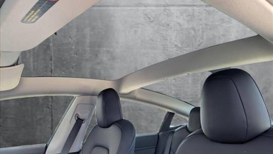 2022 Tesla Model 3 5YJ3E1EB1NF212008