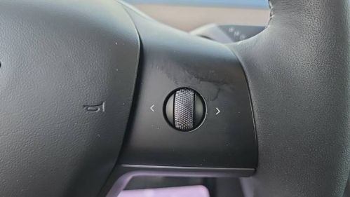 2023 Tesla Model Y 7SAYGDEE0PF981052