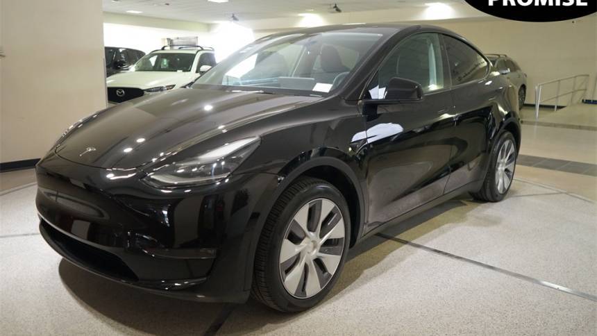 2024 Tesla Model Y 7SAYGDEE9RA250782