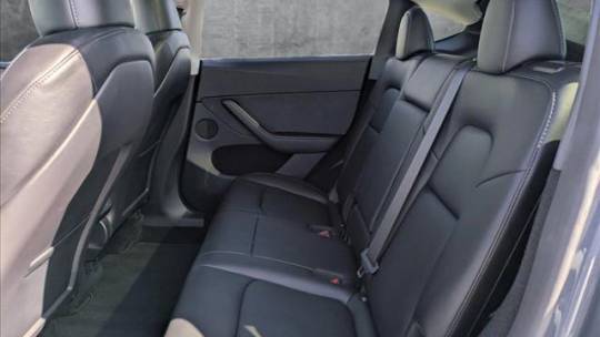 2023 Tesla Model Y 7SAYGDEE8PA153571
