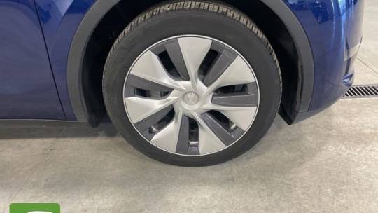 2024 Tesla Model Y 7SAYGDEE5RA234479