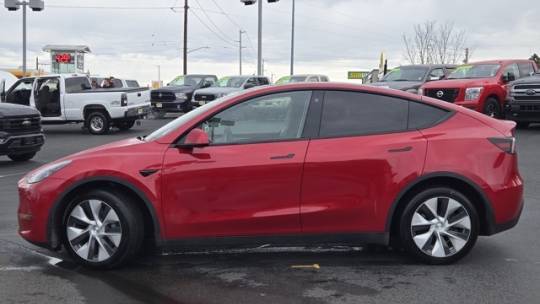 2023 Tesla Model Y 7SAYGDEE3PF686639