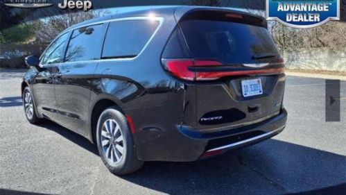 2025 Chrysler Pacifica 2C4RC1S71SR563095