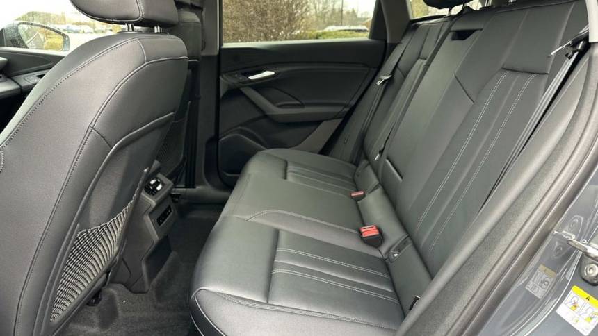 2025 Audi Q6 e-tron WA114BGFXSA031102