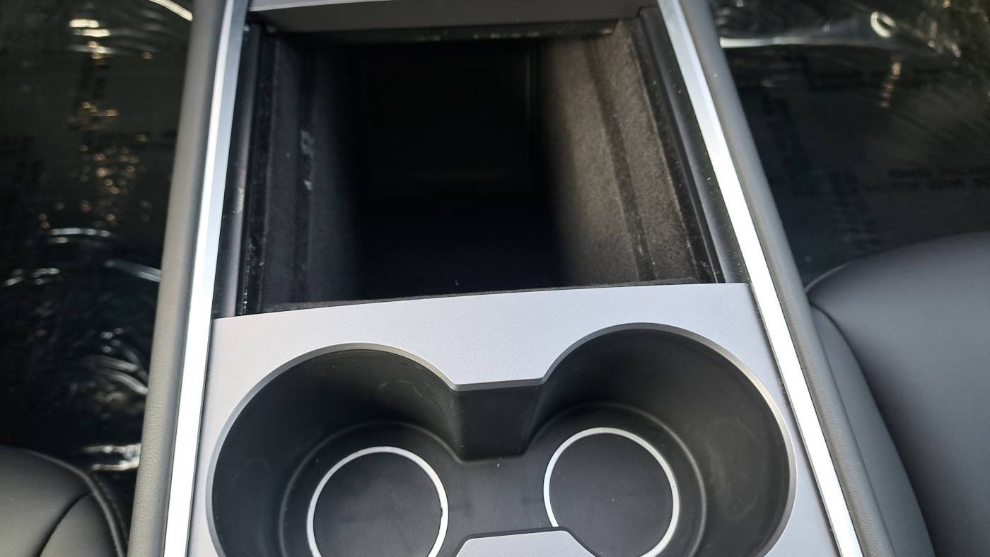 2023 Tesla Model Y 7SAYGDEE8PF888554