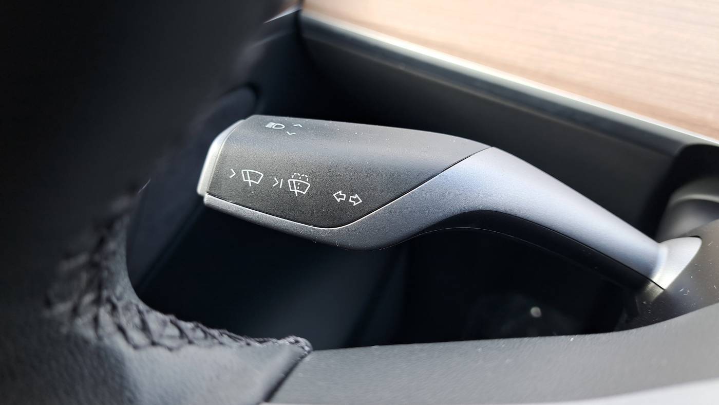 2023 Tesla Model Y 7SAYGDEE8PF888554
