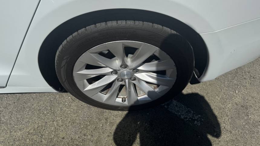 2018 Tesla Model S 5YJSA1E23JF276150