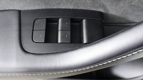 2022 Tesla Model Y 7SAYGAEE9NF382257