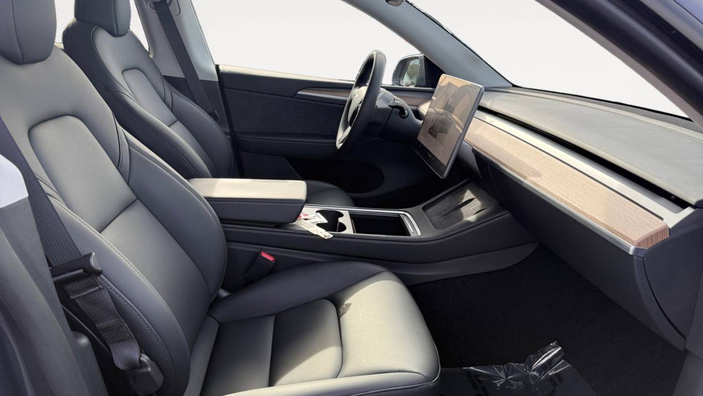 2023 Tesla Model Y 7SAYGDEE3PA178720