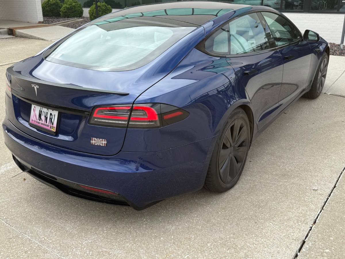 2022 Tesla Model S 5YJSA1E62NF489437