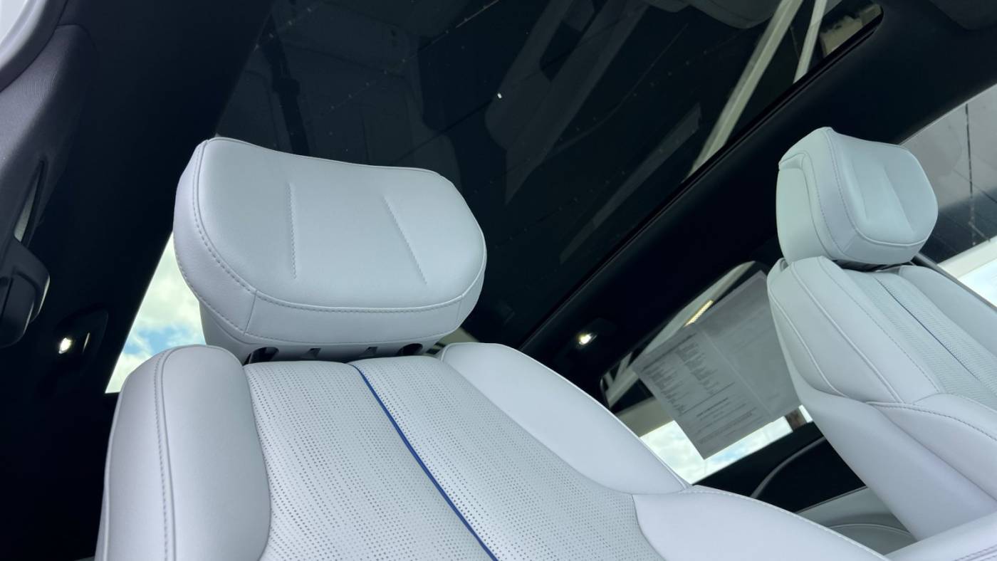 2025 Cadillac Lyriq 1GYKPNRK8SZ306250