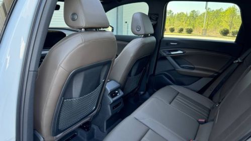 2025 Audi Q6 e-tron WA122BGF4SA018470