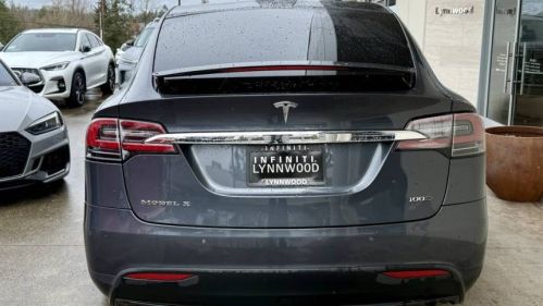 2018 Tesla Model X 5YJXCAE20JF120521